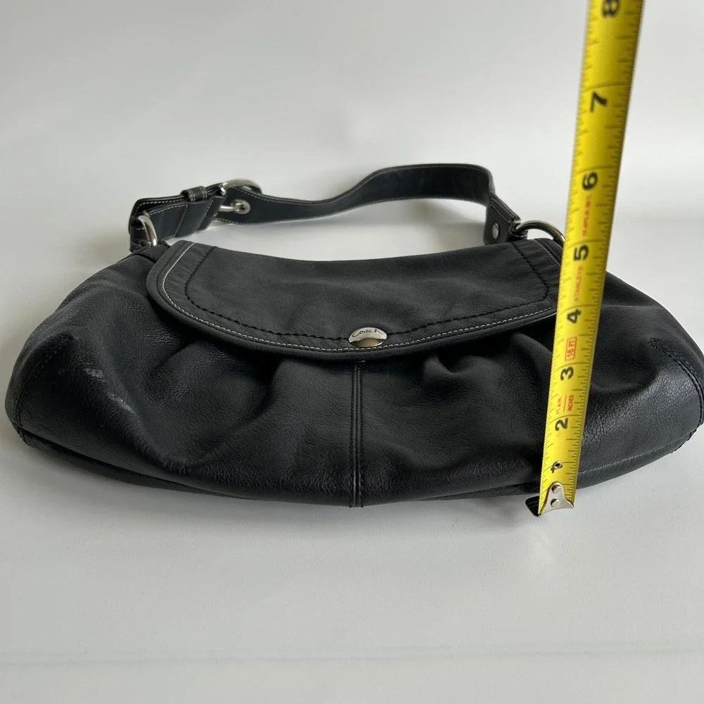 Coach Soho Pleated Flap Black Pebbled Leather Shoulder‎ Bag Good